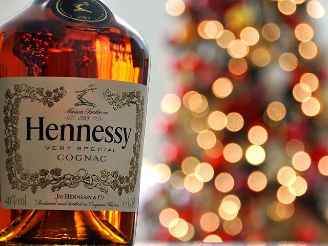 Знаменитая коньячная бутылка Hennessy Very Special